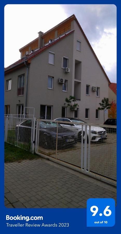 Blonde River Apartman Soter Szeged Apartment Exterior foto